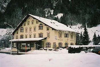 Pensjonat Alpengasthof Grieserhof 2*